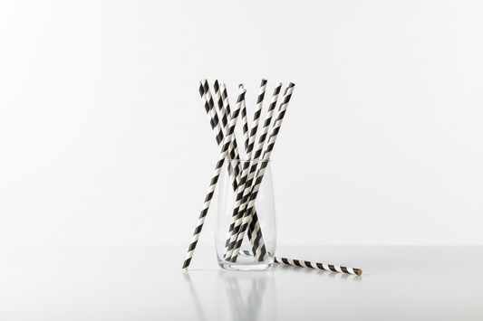 Paper Straws – Black & White Striped Paper Smoothie Straws 9mm x 23cm in studio back ground